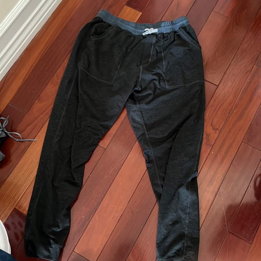 Men’s comfortable marine layer joggers